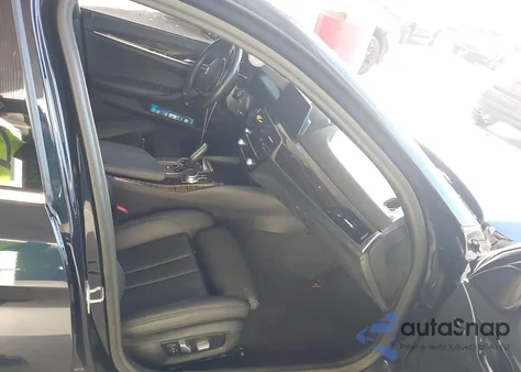 2020 BMW 530I xDrive from USA, damaged, VIN WBAJR7C02LWW65835